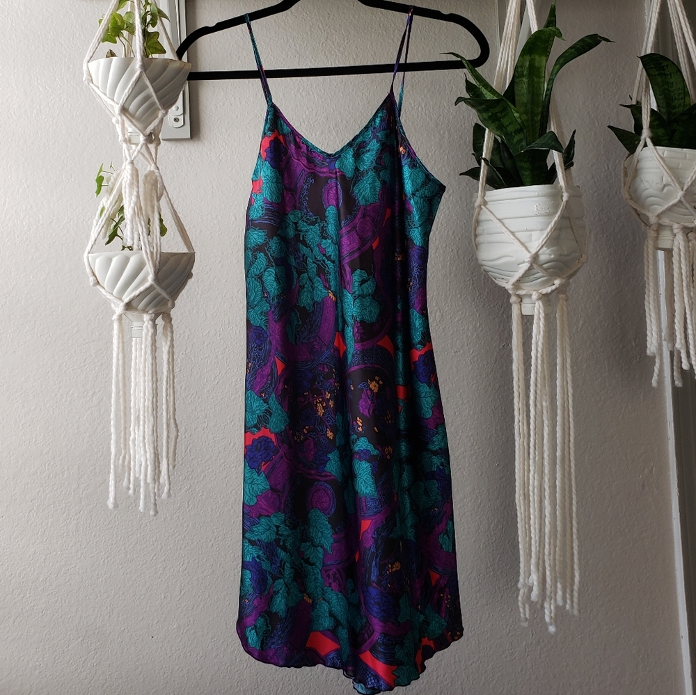 VINTAGE Slip